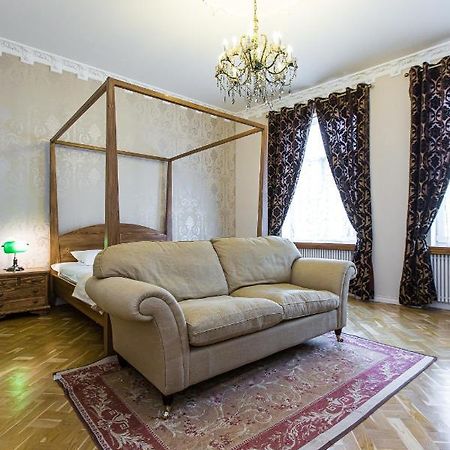 Австрійська Квартира В Центрі На Вулиці Михальчука 5 利沃夫 外观 照片